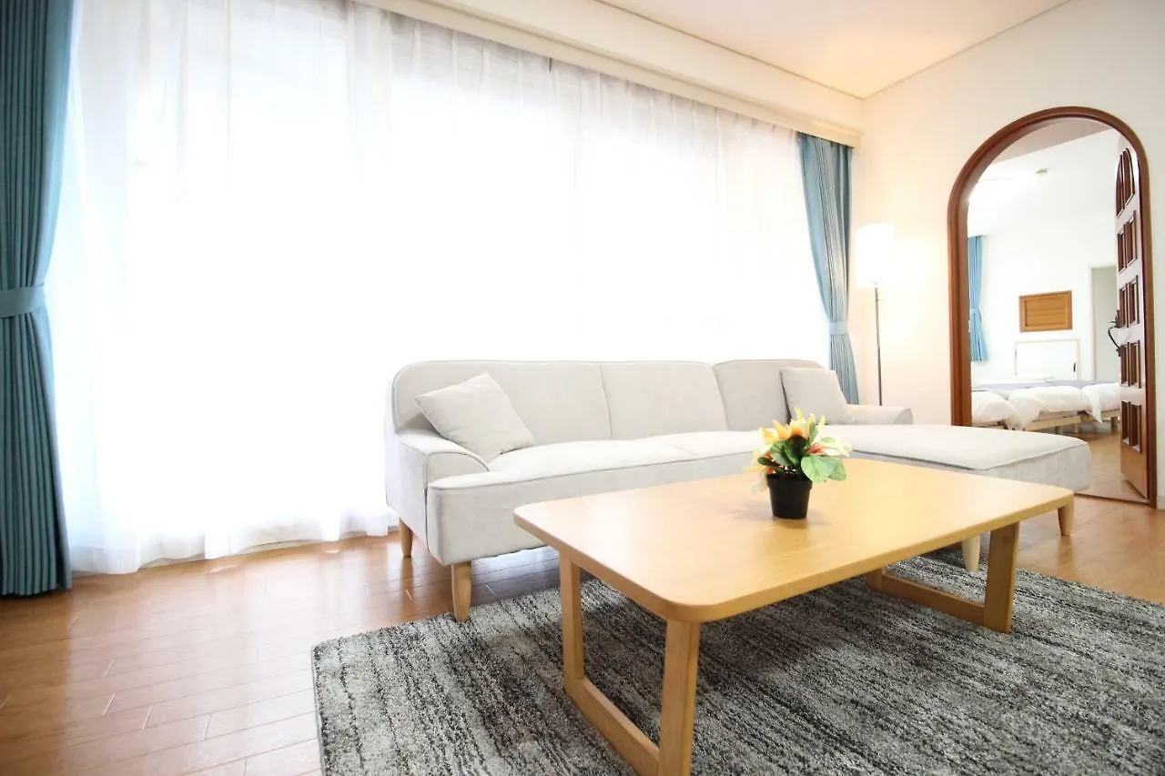 Noah'S Ark Midoribashi Apartment Osaka 0*,